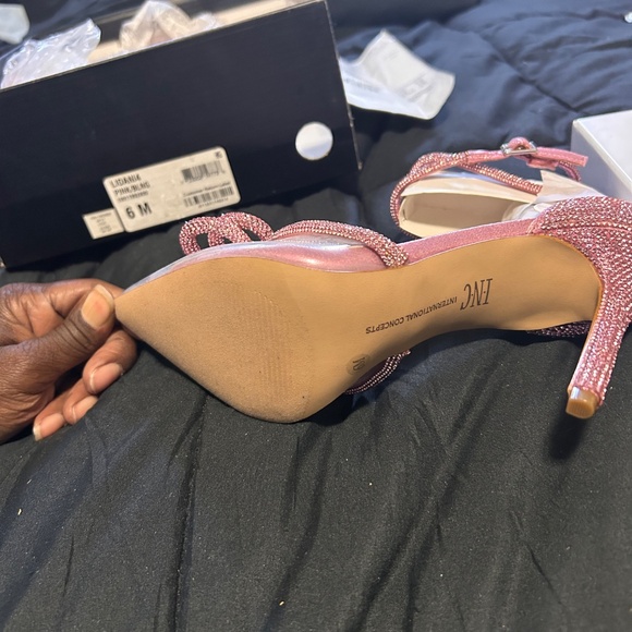 Glamorous pink crystal formal shoes . For the pink lover fashionista in you. - Picture 6 of 13